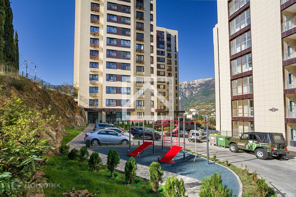 Продаётся 1-комнатная квартира, 50.3 м²