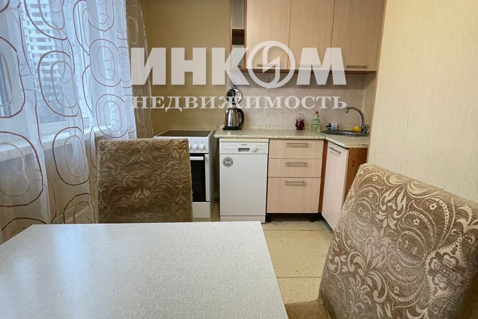 Сдаётся 1-комнатная квартира, 38 м²