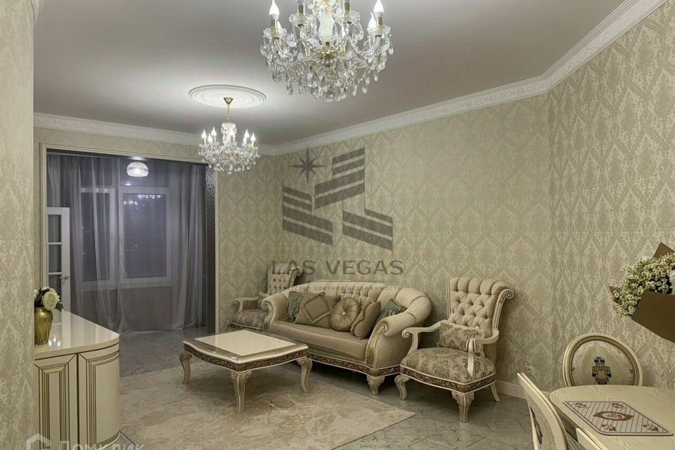 Сдаётся 2-комнатная квартира, 100 м²