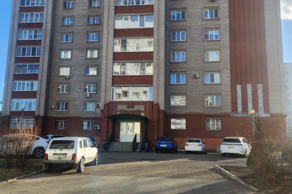 Продаётся 2-комнатная квартира, 117 м²