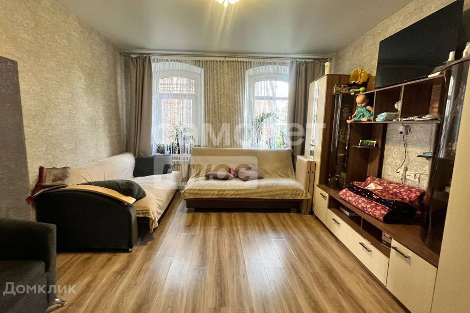 Продаётся 3-комнатная квартира, 49.8 м²