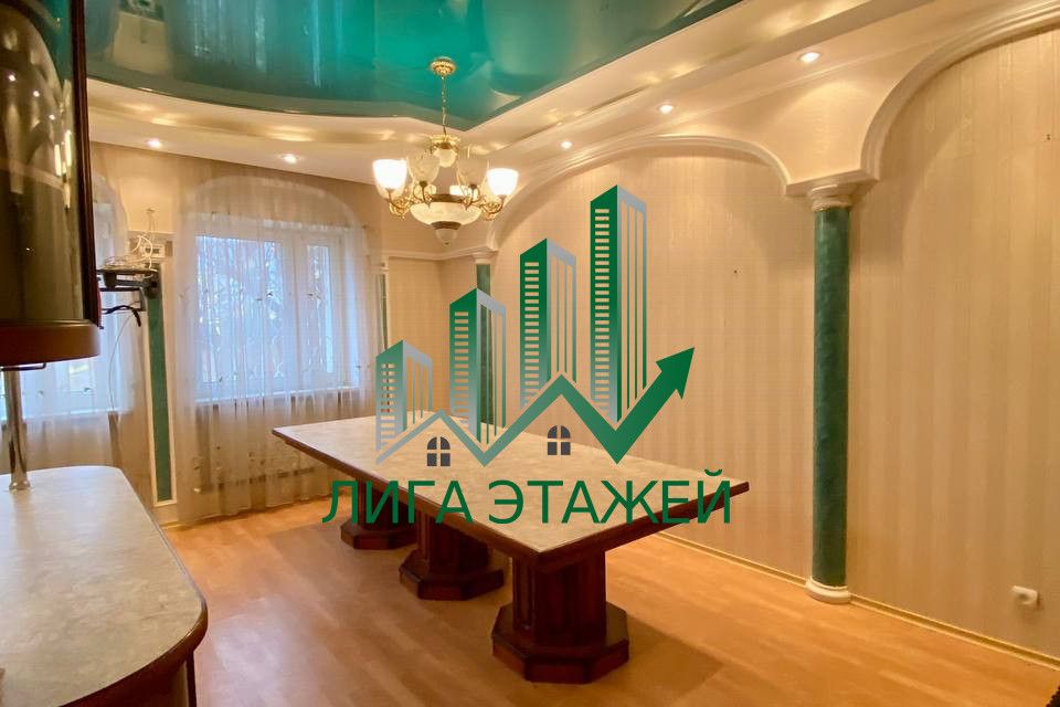 Продаётся 4-этажный дом, 640 м²