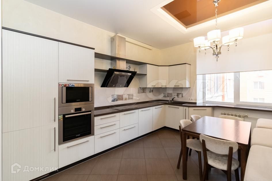 Продаётся 3-комнатная квартира, 122.9 м²