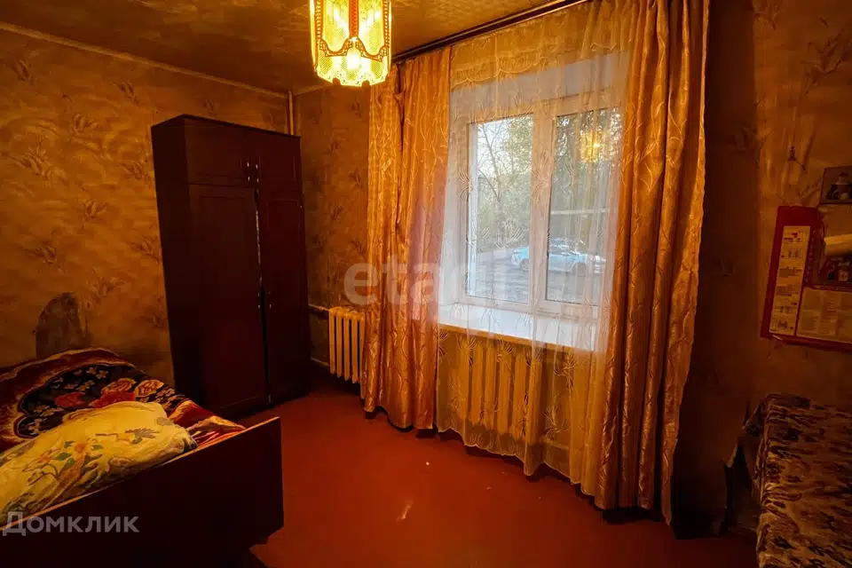 Продаётся 3-комнатная квартира, 49.9 м²