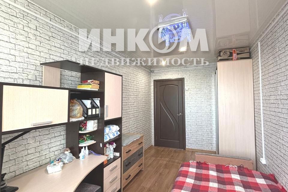 Продаётся 3-комнатная квартира, 57.5 м²