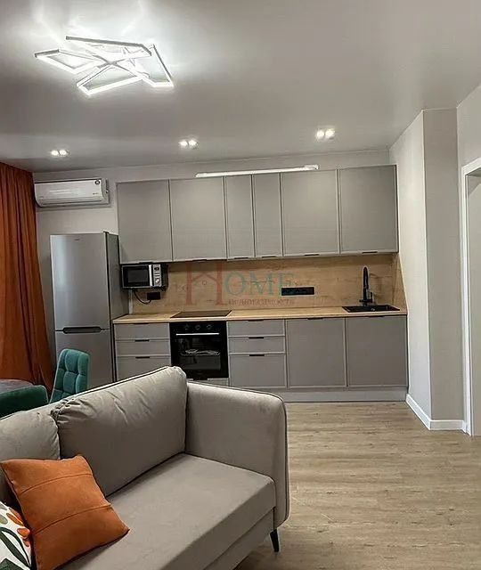 Сдаётся 2-комнатная квартира, 57 м²