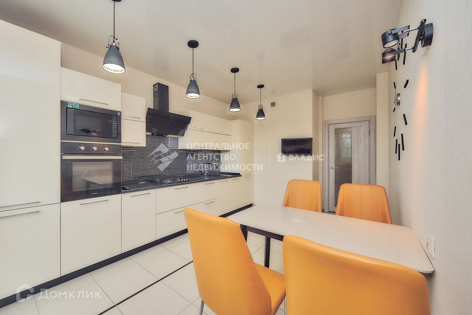 Продаётся 2-комнатная квартира, 80.1 м²