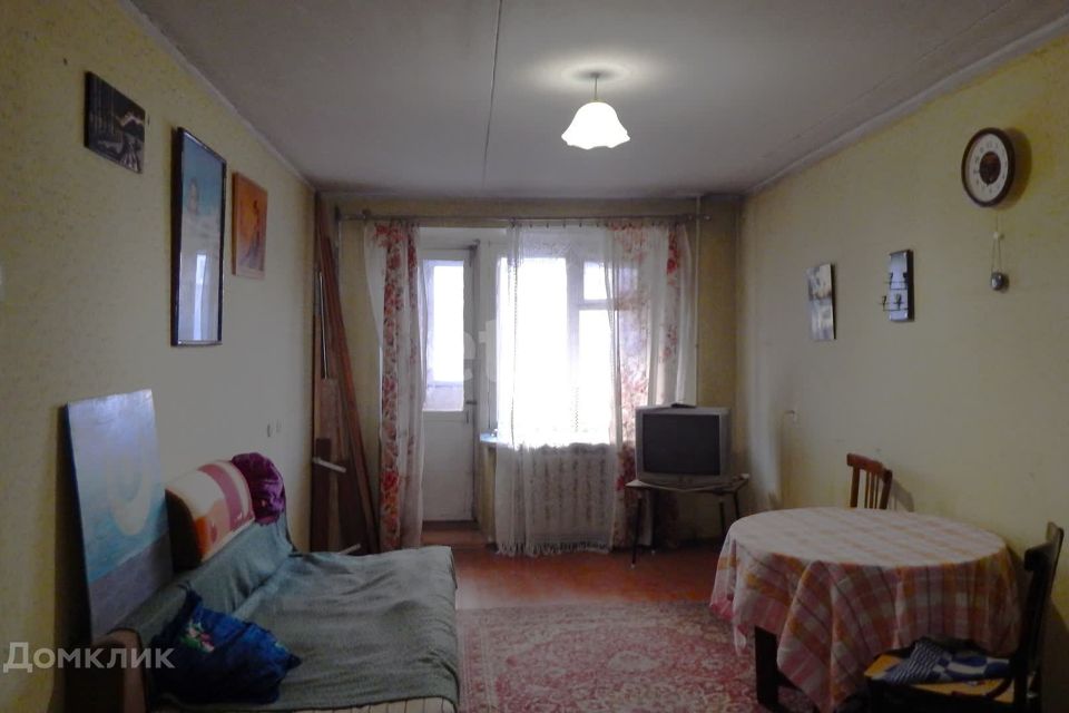 Продаётся 3-комнатная квартира, 57.8 м²
