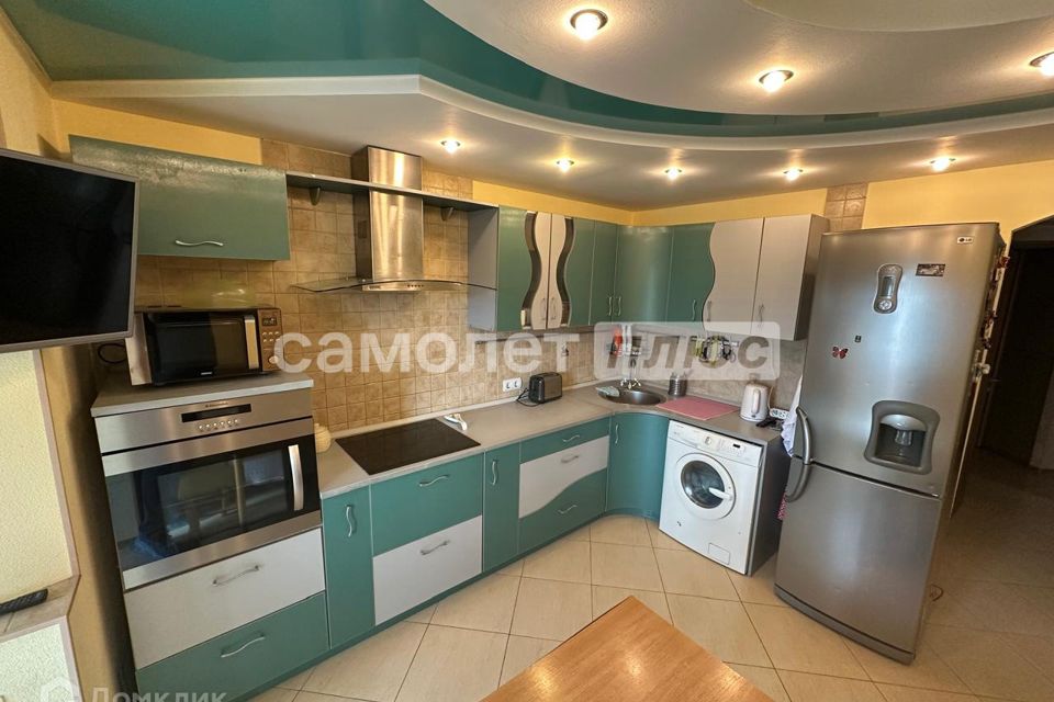 Продаётся 2-комнатная квартира, 62.4 м²