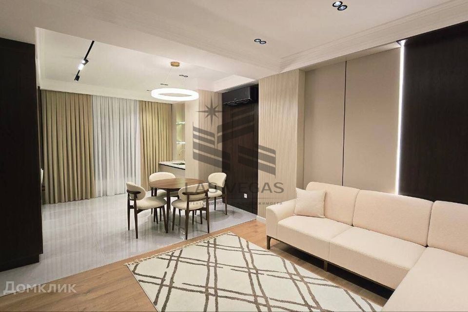 Сдаётся 2-комнатная квартира, 75 м²