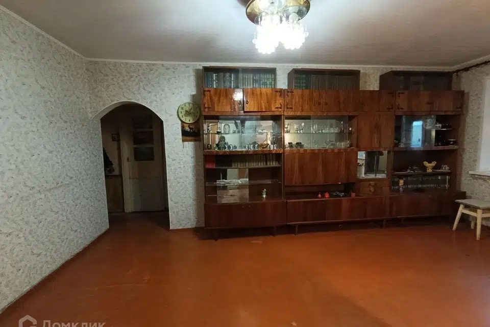 Продаётся 3-комнатная квартира, 56.5 м²