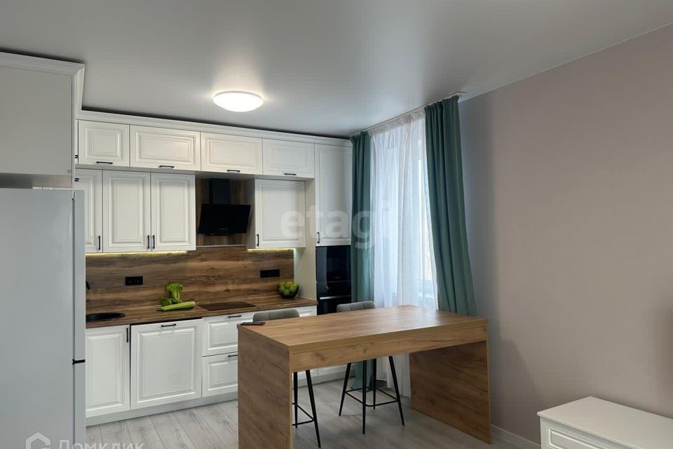 Сдаётся 2-комнатная квартира, 56.4 м²