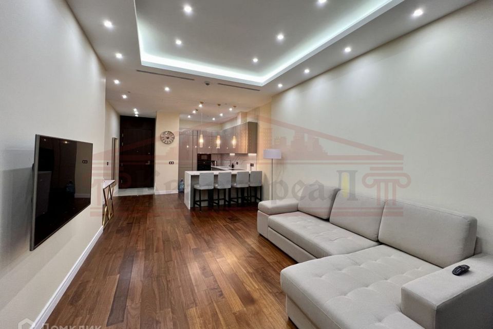 Сдаётся 2-комнатная квартира, 68 м²