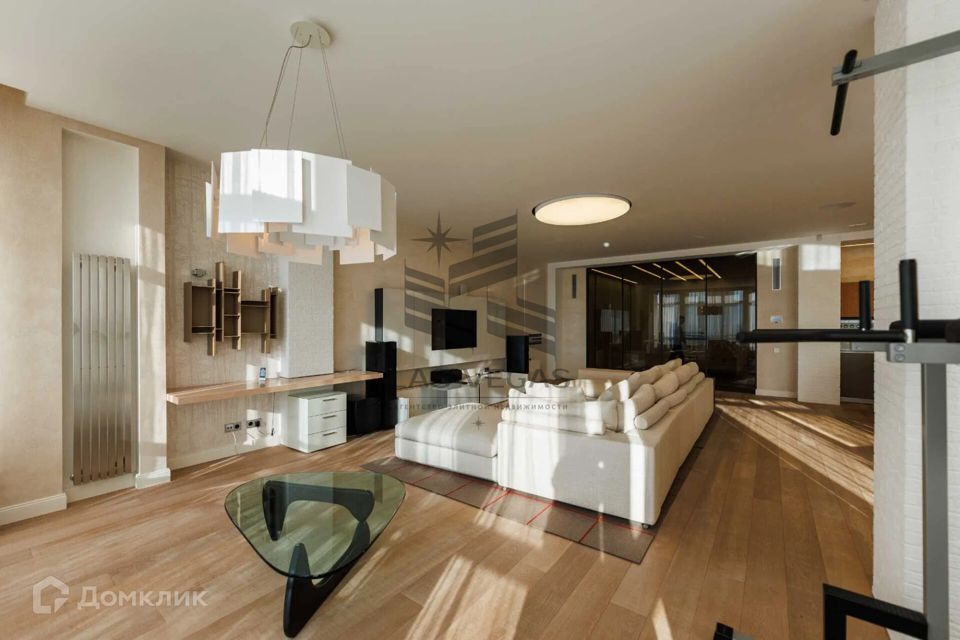 Сдаётся 3-комнатная квартира, 123 м²