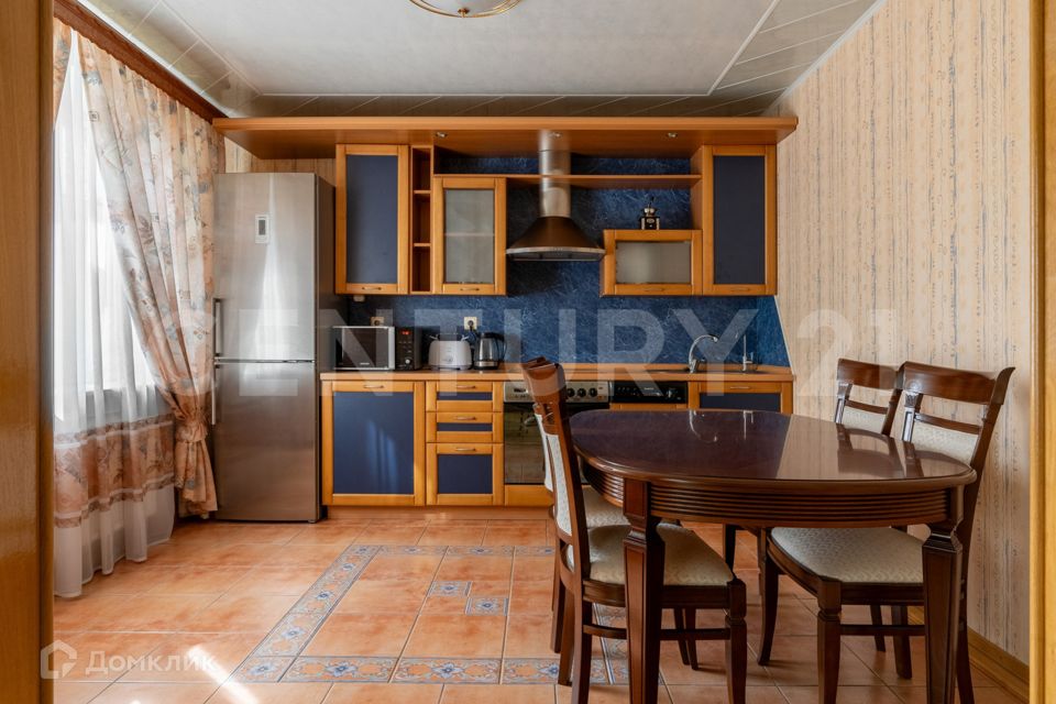 Продаётся 2-комнатная квартира, 61.5 м²