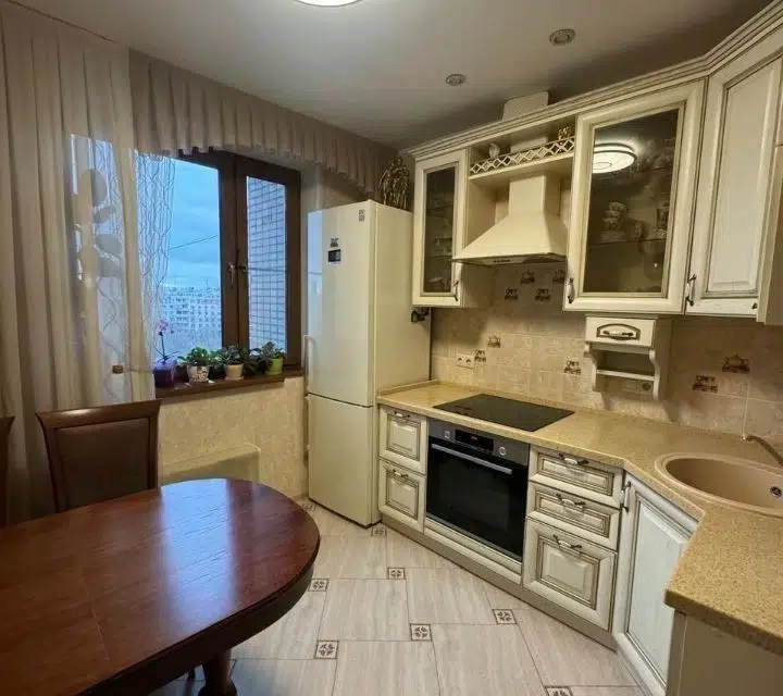 Продаётся 3-комнатная квартира, 77 м²