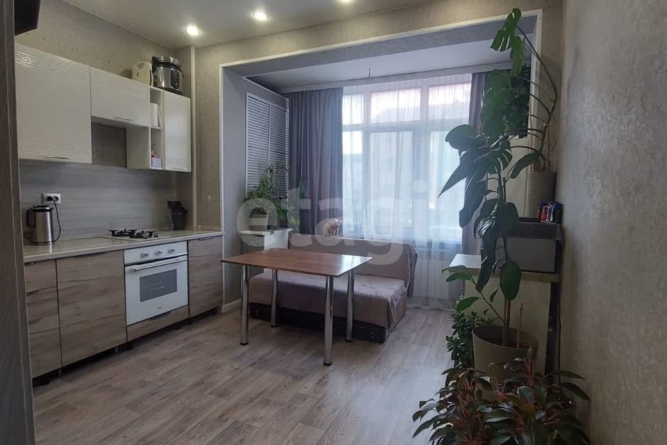 Продаётся 1-комнатная квартира, 47 м²