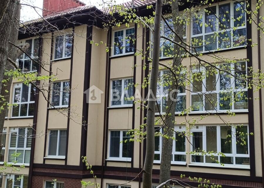 Продаётся 1-комнатная квартира, 39.7 м²