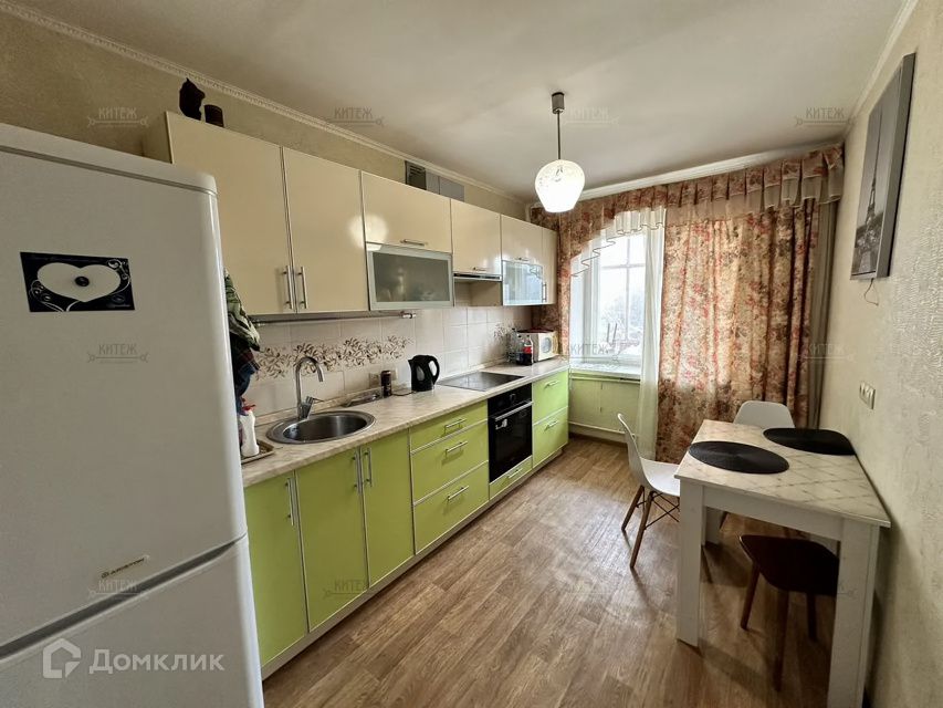 Продаётся 1-комнатная квартира, 36.8 м²