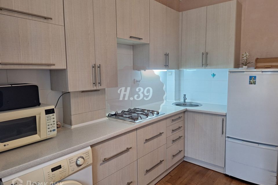 Продаётся 1-комнатная квартира, 44 м²
