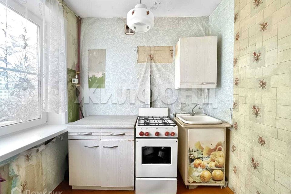Продаётся 4-комнатная квартира, 47.5 м²
