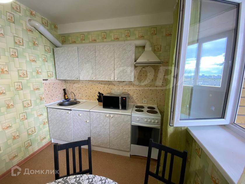 Сдаётся 2-комнатная квартира, 76 м²