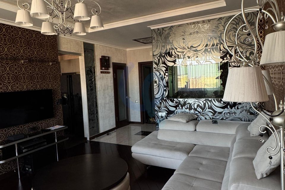 Продаётся 3-комнатная квартира, 99.3 м²
