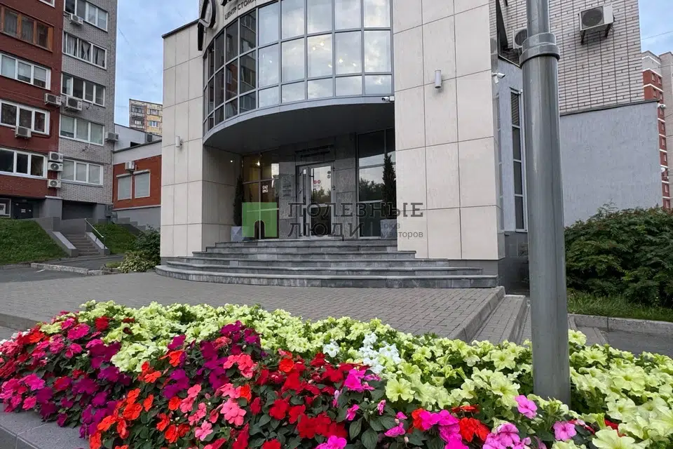 Продаётся помещение своб. назначения, 1000 м²