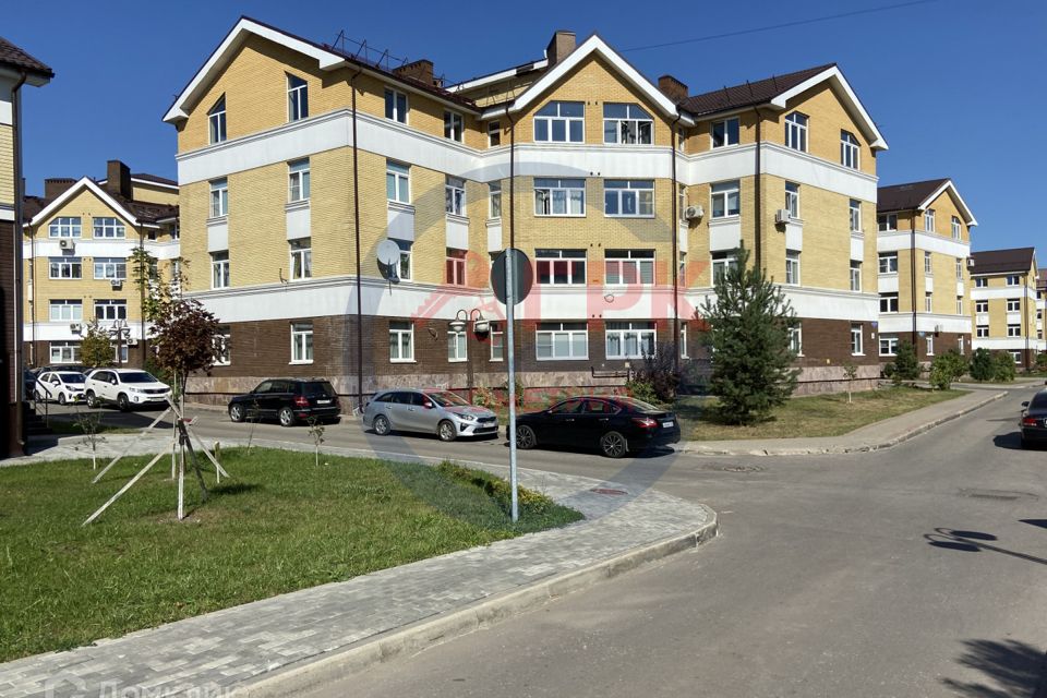 Продаётся 3-комнатная квартира, 93 м²