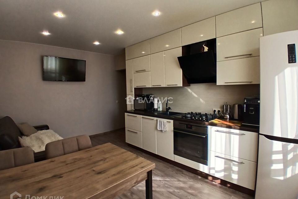 Продаётся 1-комнатная квартира, 45.5 м²