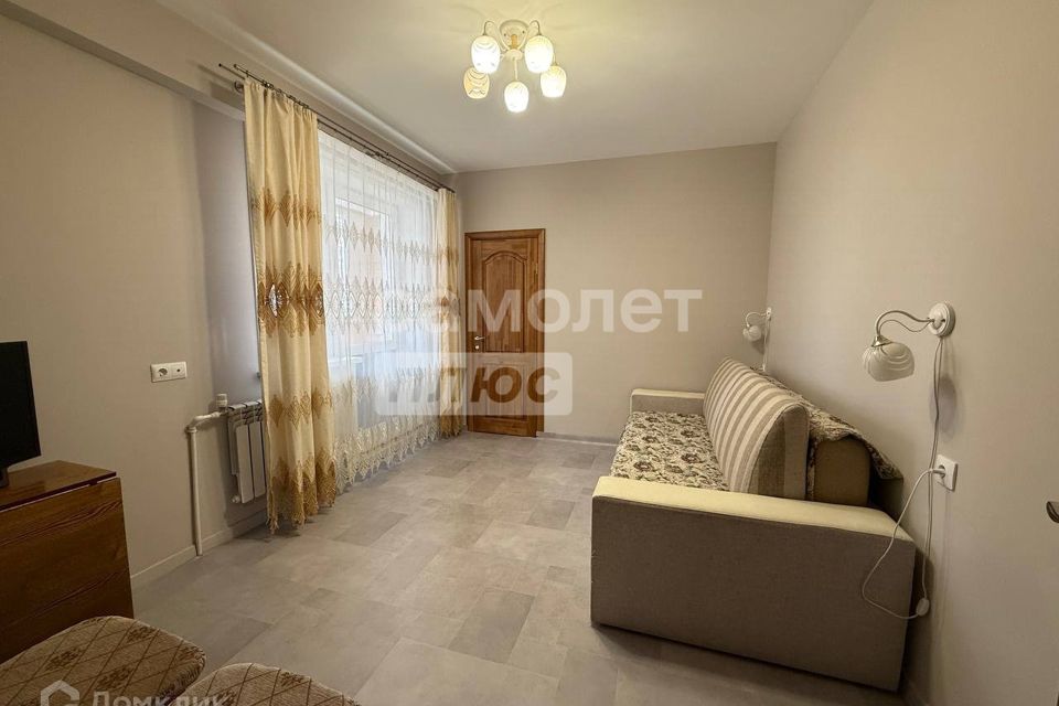 Продаётся 2-комнатная квартира, 61.8 м²