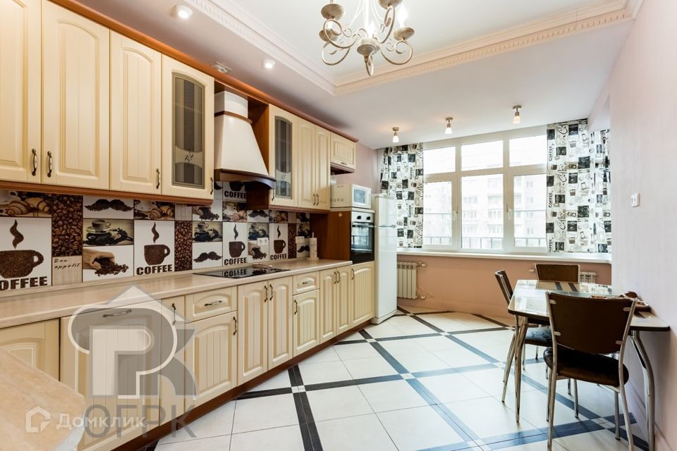 Продаётся 2-комнатная квартира, 61.7 м²