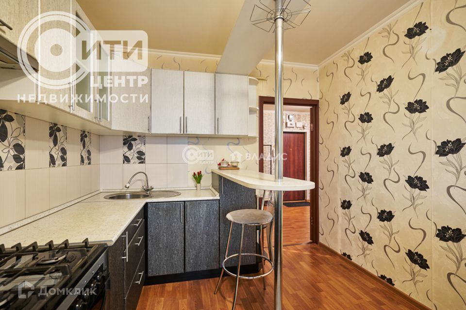 Продаётся 2-комнатная квартира, 67.8 м²