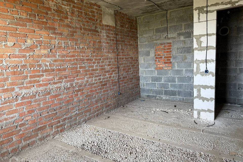 Продаётся 3-комнатная квартира, 57.4 м²