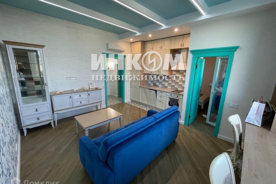 Сдаётся 1-комнатная квартира, 42 м²