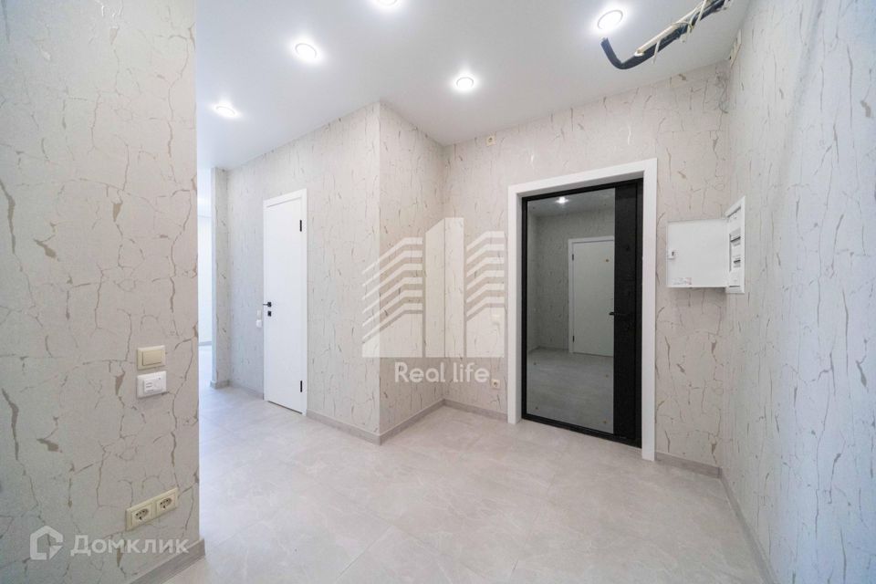 Продаётся 1-комнатная квартира, 49.5 м²