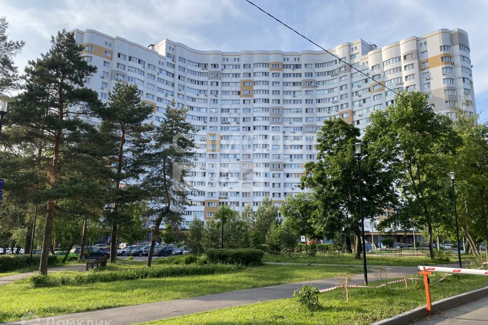 Продаётся 2-комнатная квартира, 57.4 м²