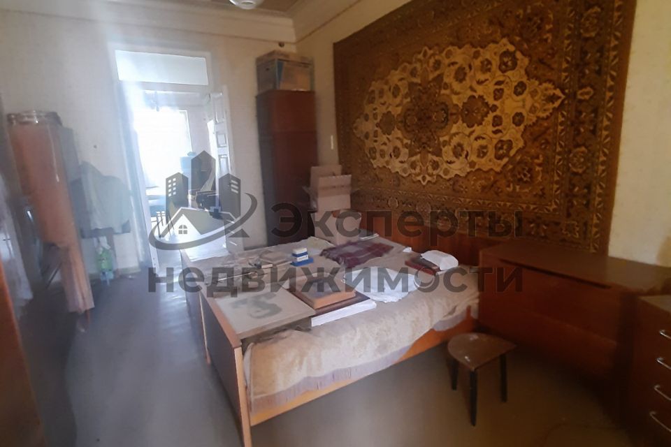 Продаётся 4-комнатная квартира, 103 м²