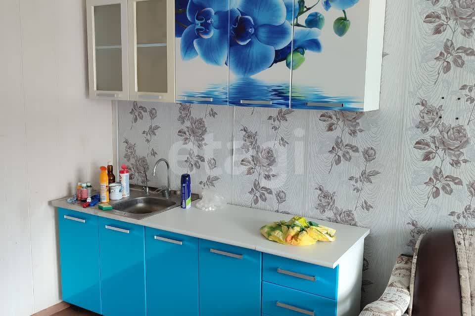 Продаётся комната в 1-комн. квартире, 18 м²
