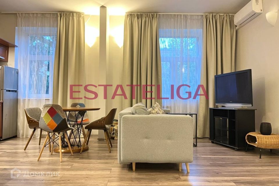 Сдаётся 2-комнатная квартира, 60 м²