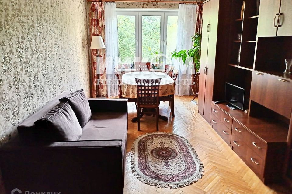 Продаётся 3-комнатная квартира, 58.3 м²