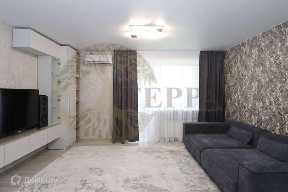 Продаётся 1-комнатная квартира, 40.4 м²