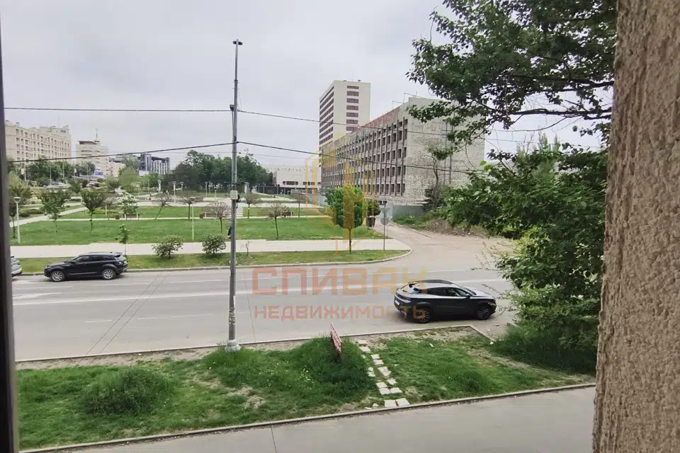 Продаётся 1-комнатная квартира, 37.3 м²