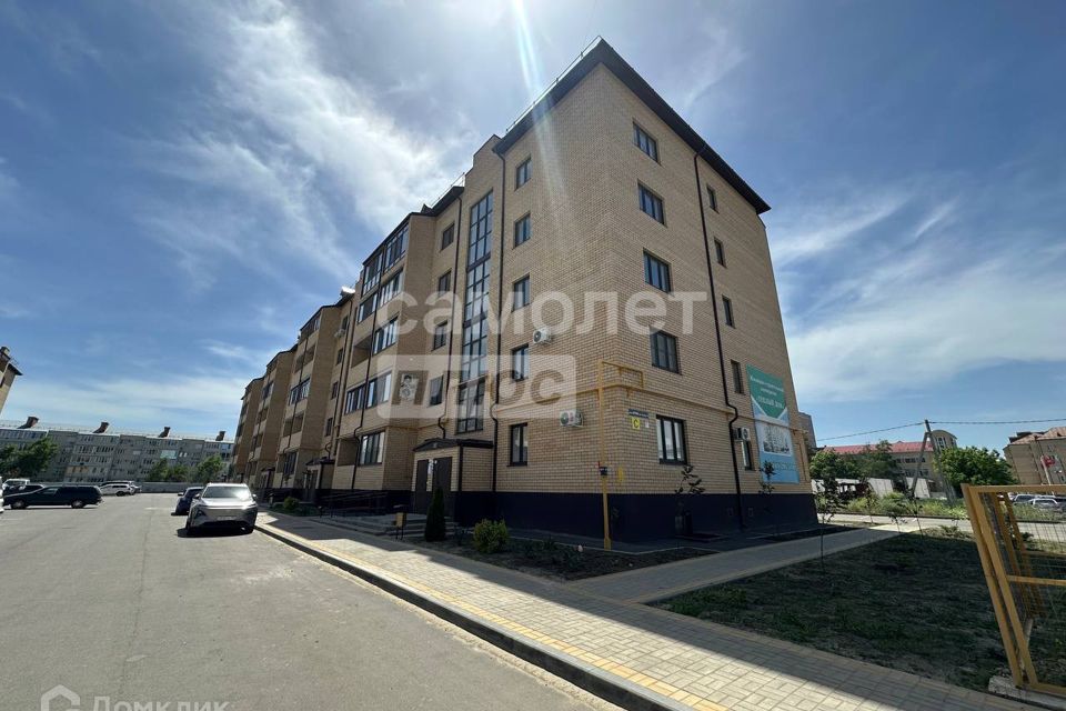 Продаётся 2-комнатная квартира, 58.4 м²