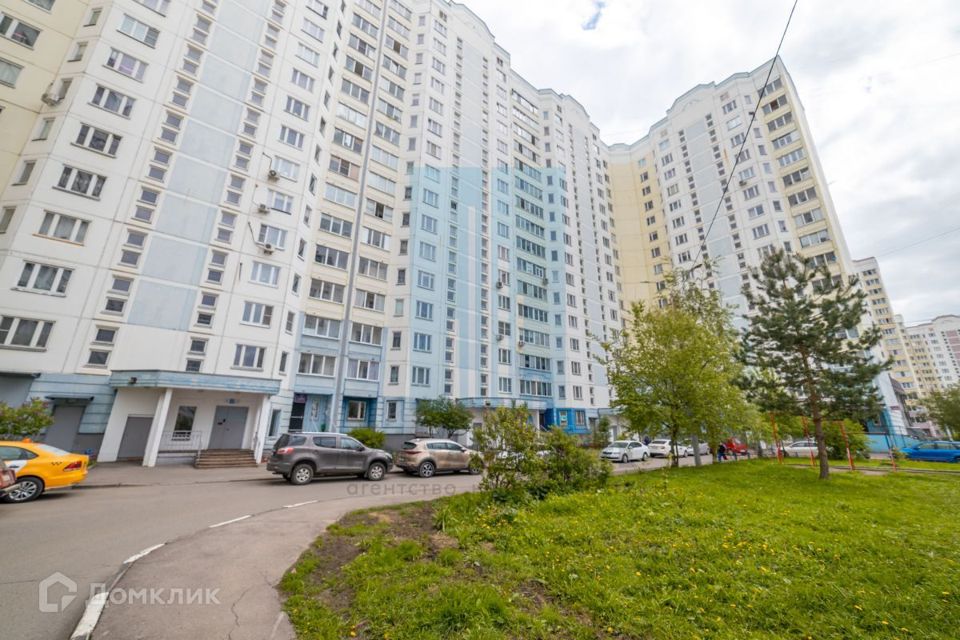 Продаётся 3-комнатная квартира, 100.2 м²