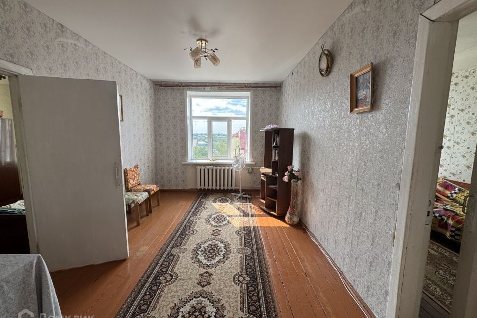 Продаётся 4-комнатная квартира, 65 м²