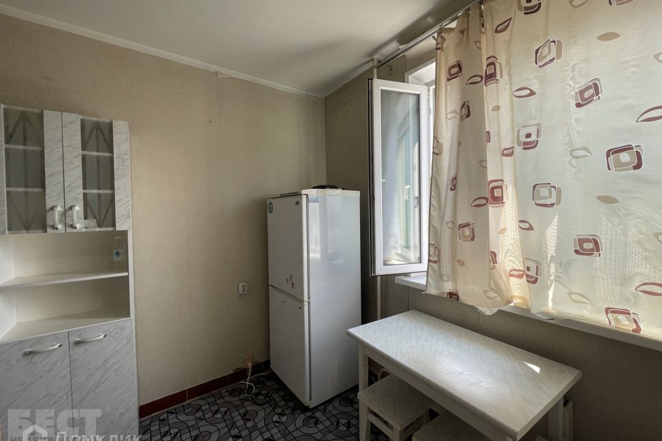 Продаётся 1-комнатная квартира, 38 м²