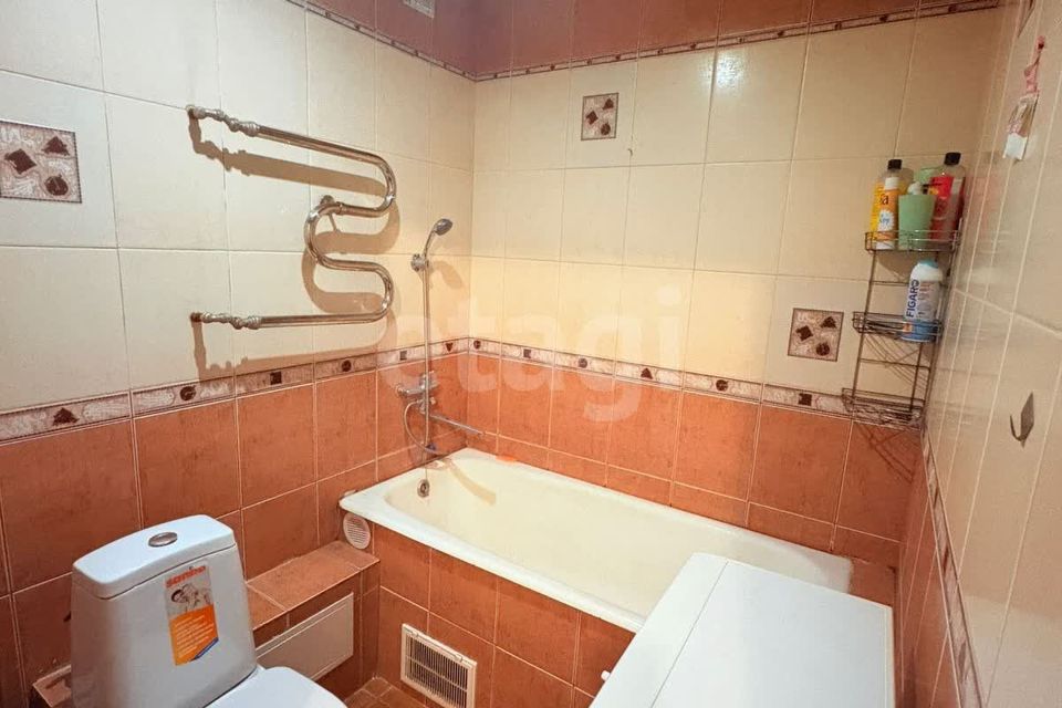Продаётся 2-комнатная квартира, 42.4 м²