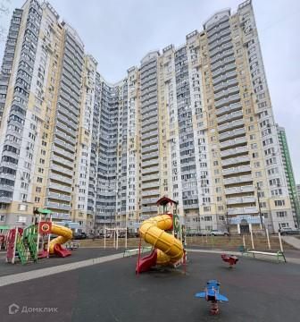 Продаётся 2-комнатная квартира, 71.9 м²