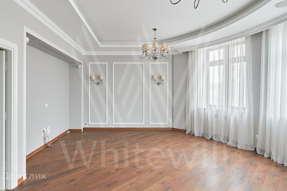 Сдаётся 5-комнатная квартира, 215 м²